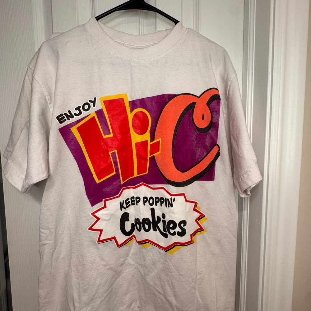 'Keep Poppin' Cookies' Hi-C Graphic Tee - White